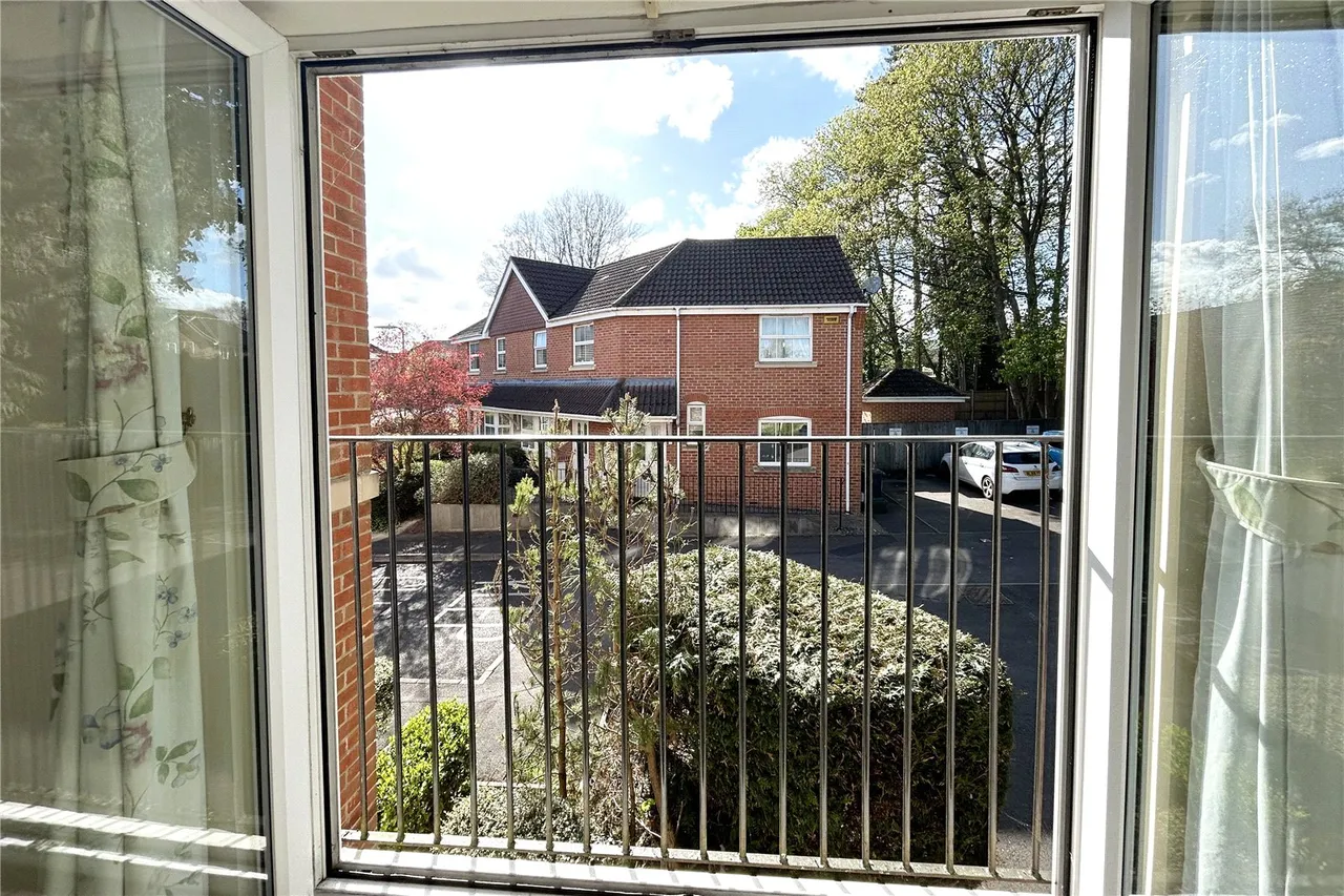 Basingfield Close, Old Basing, Basingstoke, Hampshire, RG24 7BQ, photo 11