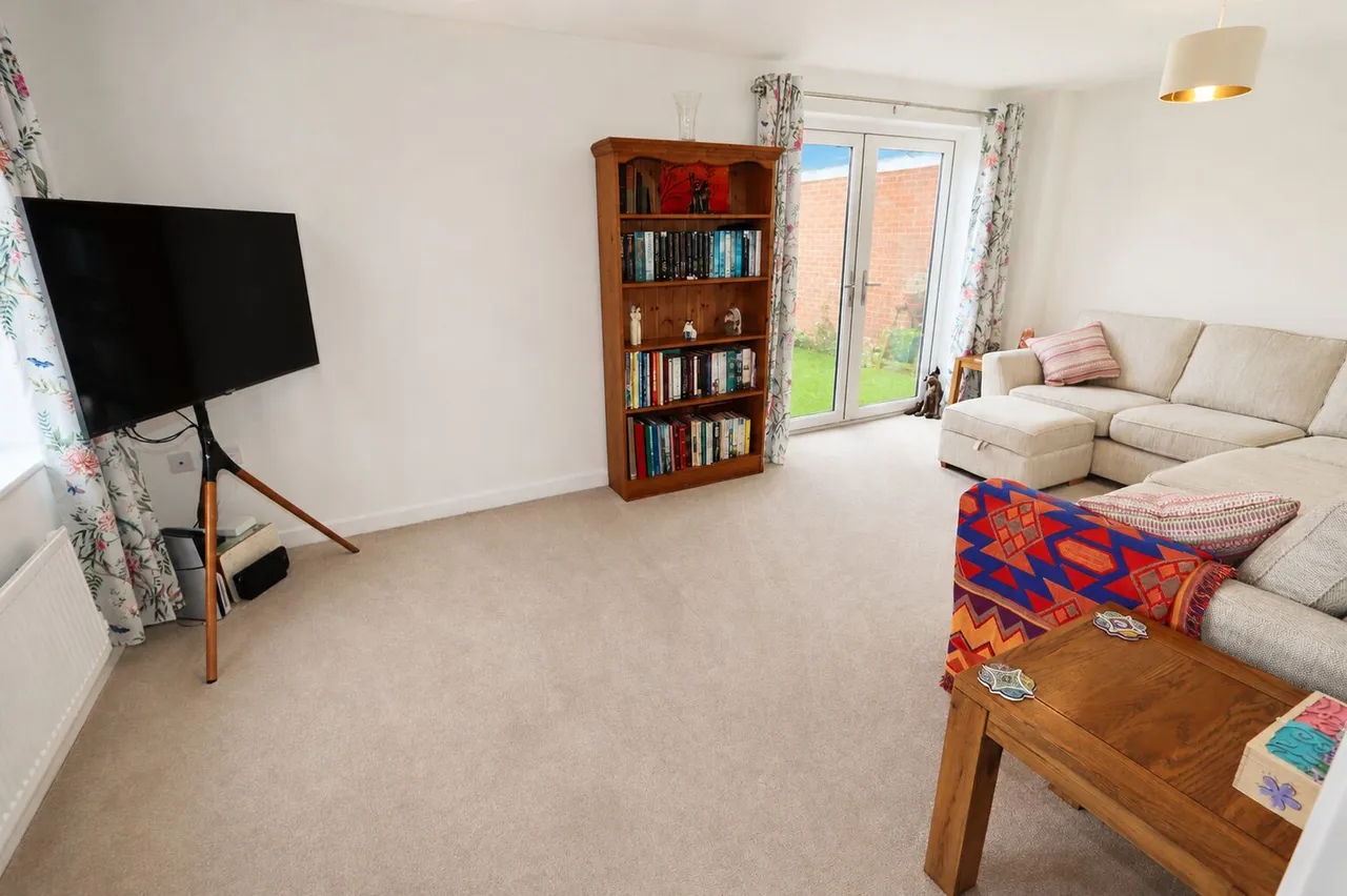 Blumenthal Close, Weldon, NN17, photo 6