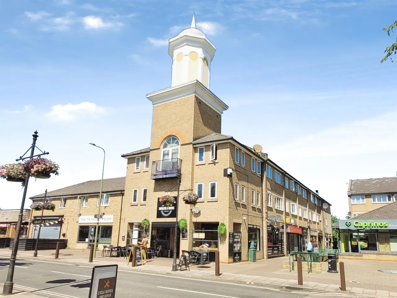 2 bed flat for sale, Alvescot Road, Carterton, OX18