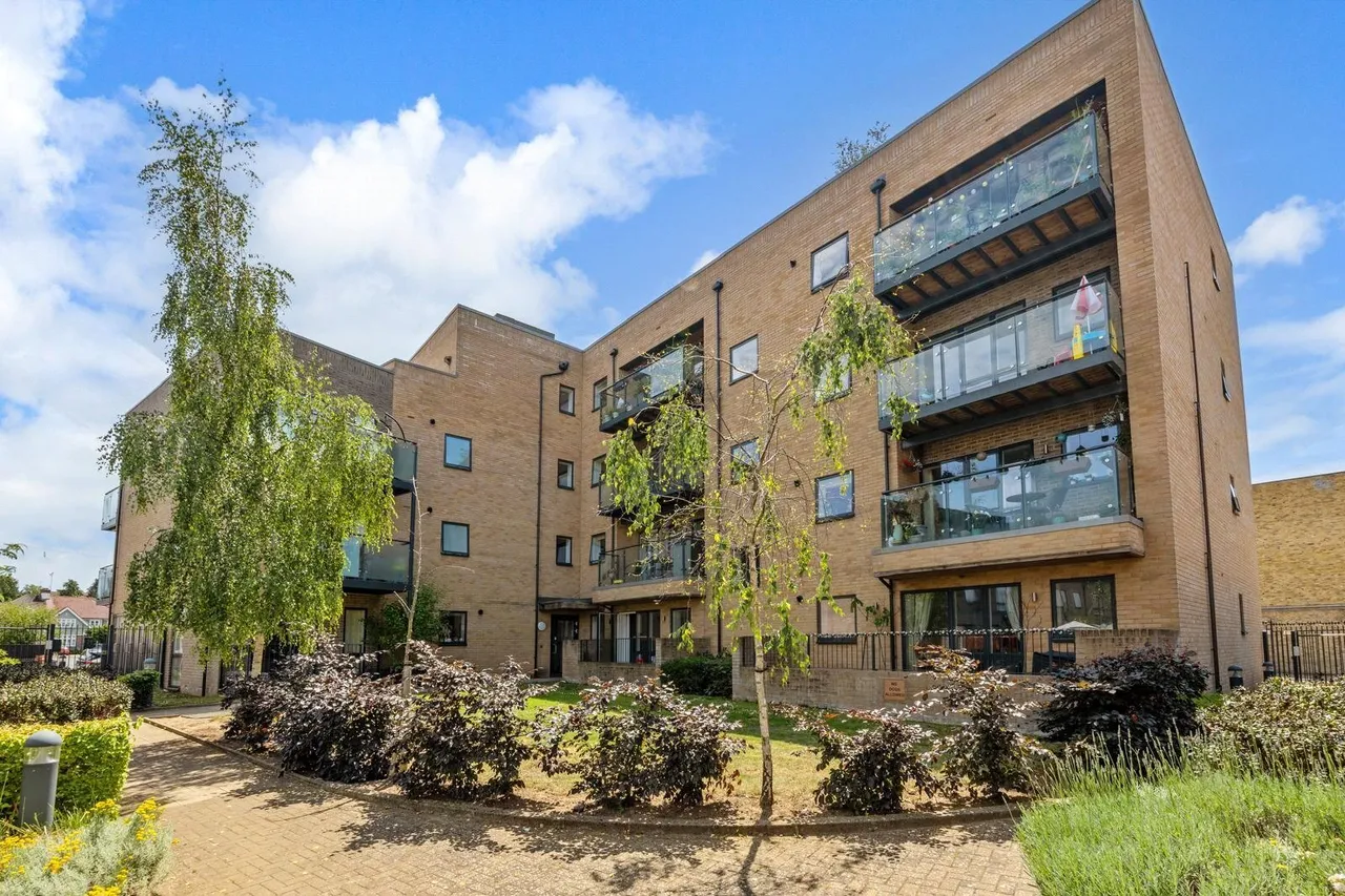 2 bed flat for sale — Bruce Grove, Orpington, BR6