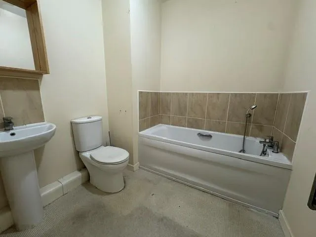 Lauriston Close, Manchester, photo 7