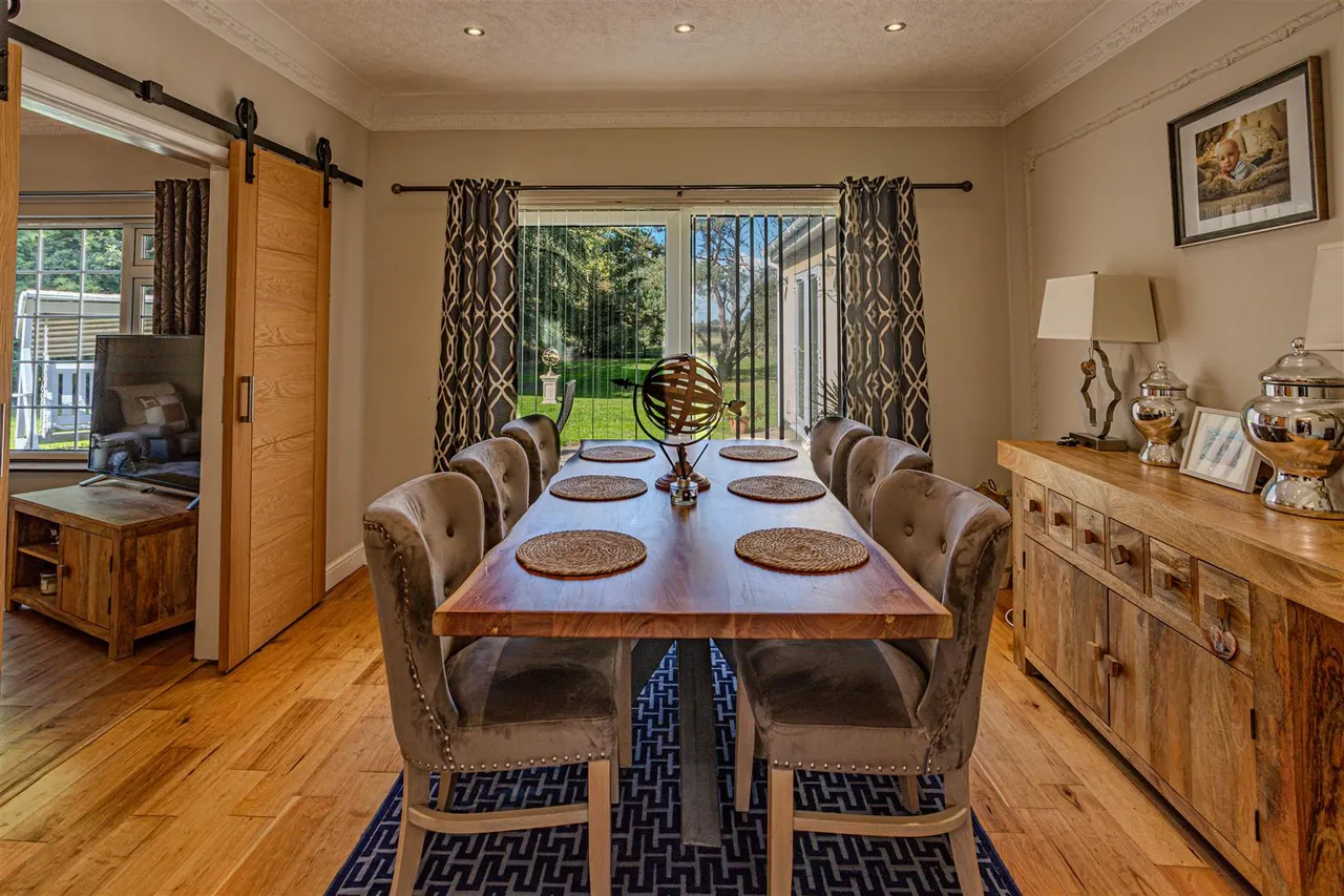 Stainforth Moor Road, Hatfield Woodhouse, photo 6