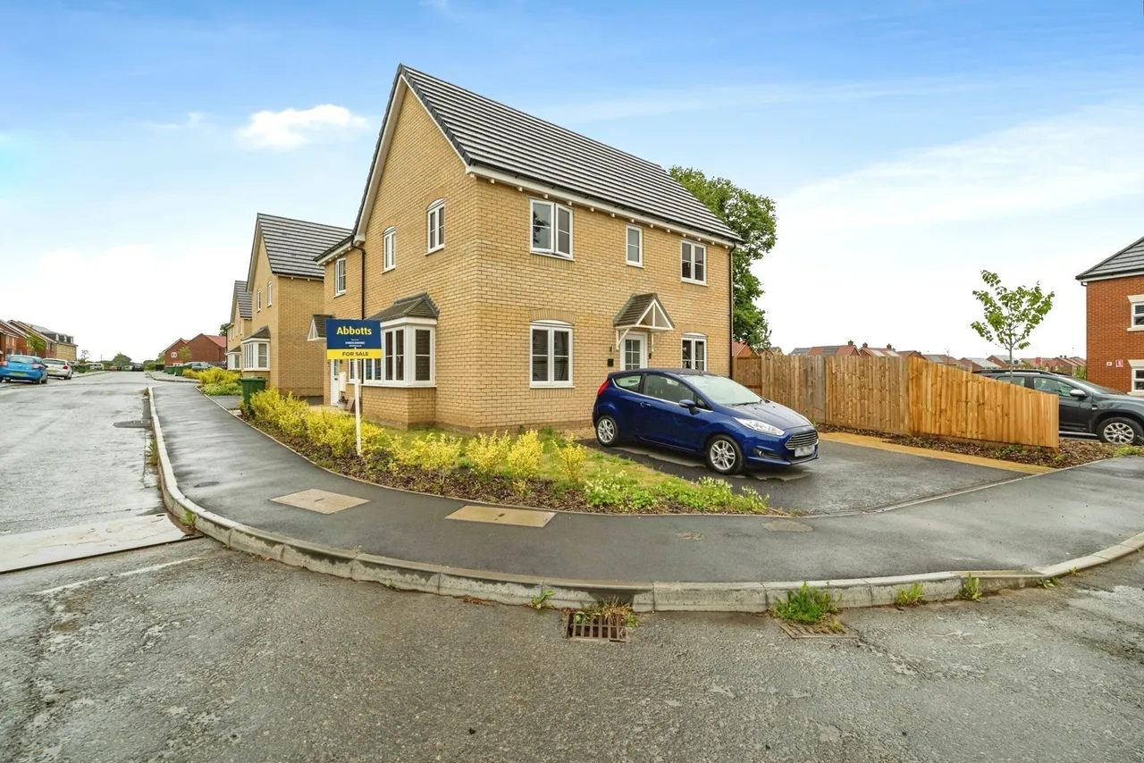 3 bed house for sale — Turner Crescent, Postwick, Norwich, Norfolk, NR13