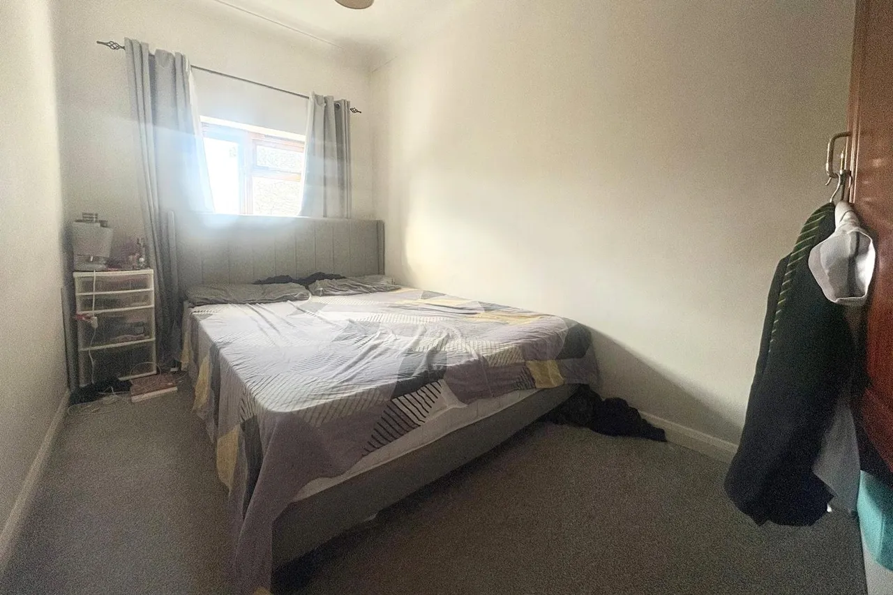 The Street, Farnham, Surrey, GU10 4PR, photo 9