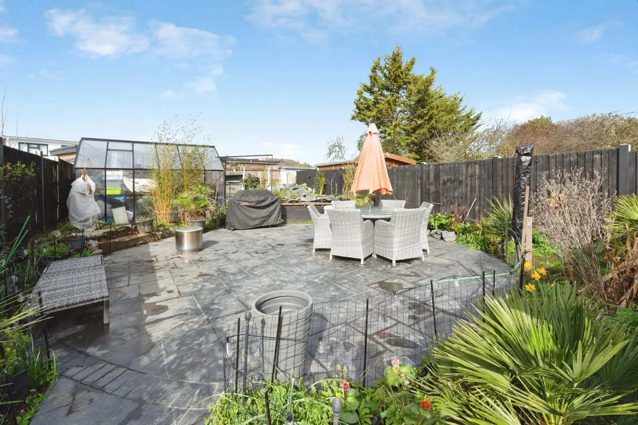 Laburnum Avenue, Wickford, SS12, photo 11