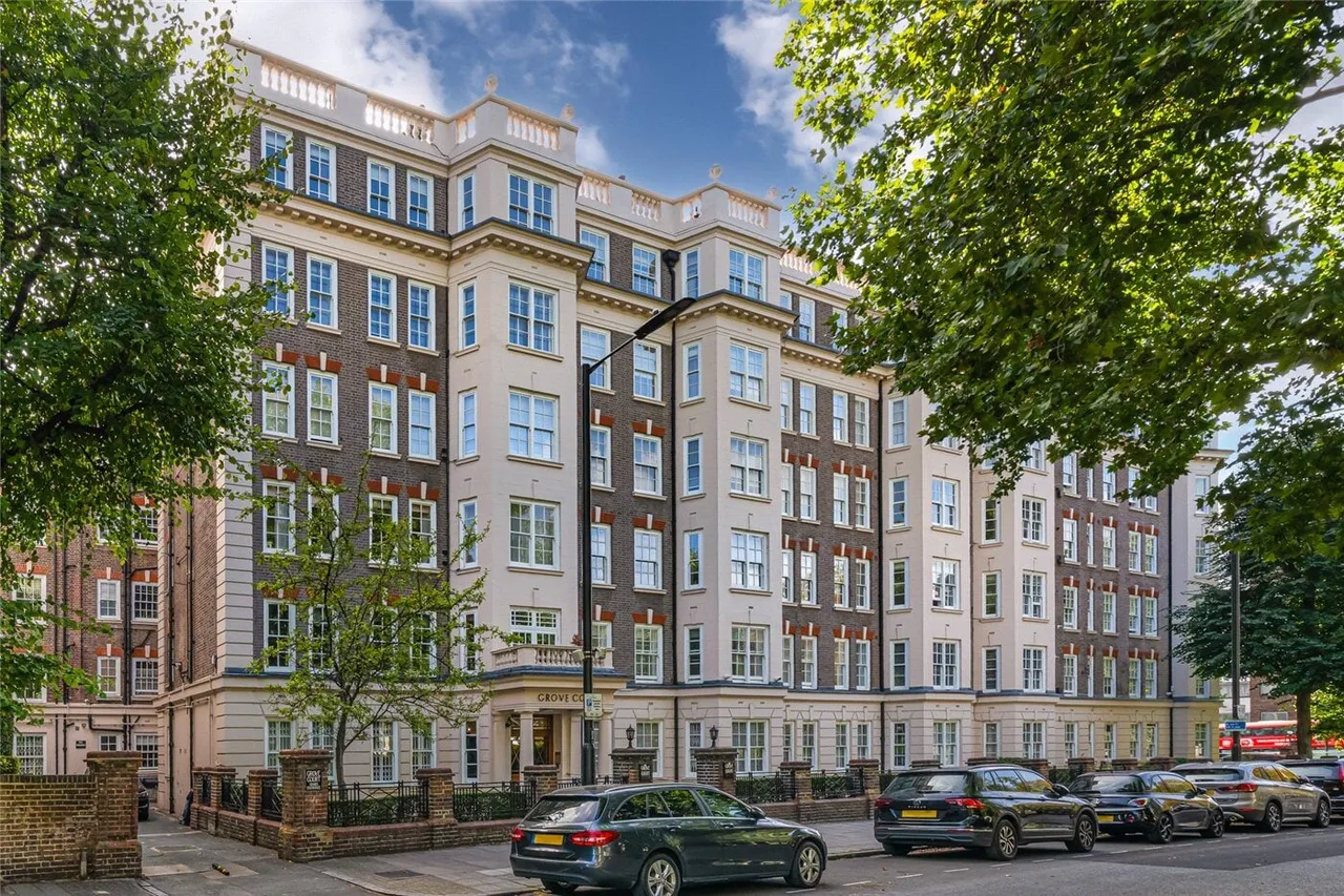 2 bed flat for sale, Grove End Road, St John's Wood, NW8