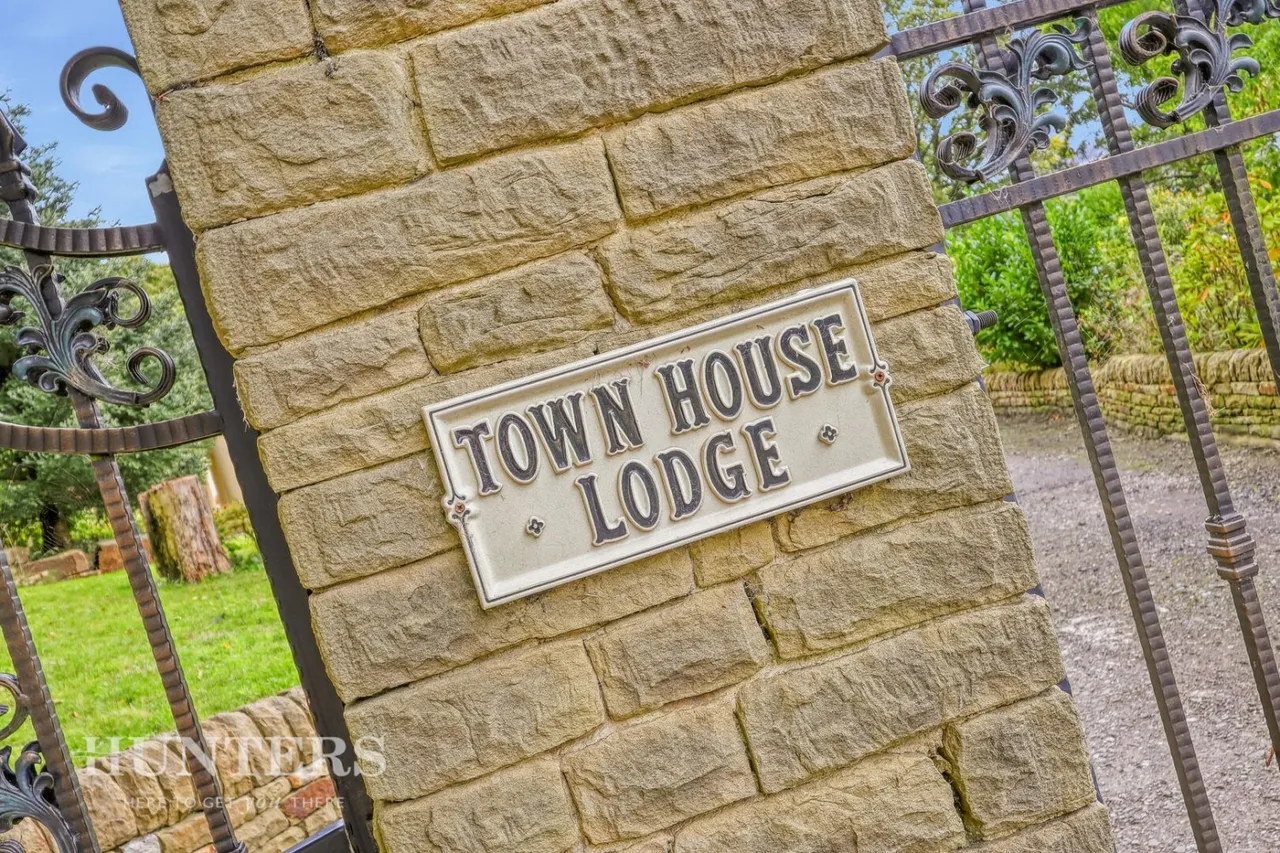 Carriage Drive, Littleborough, OL15, photo 53