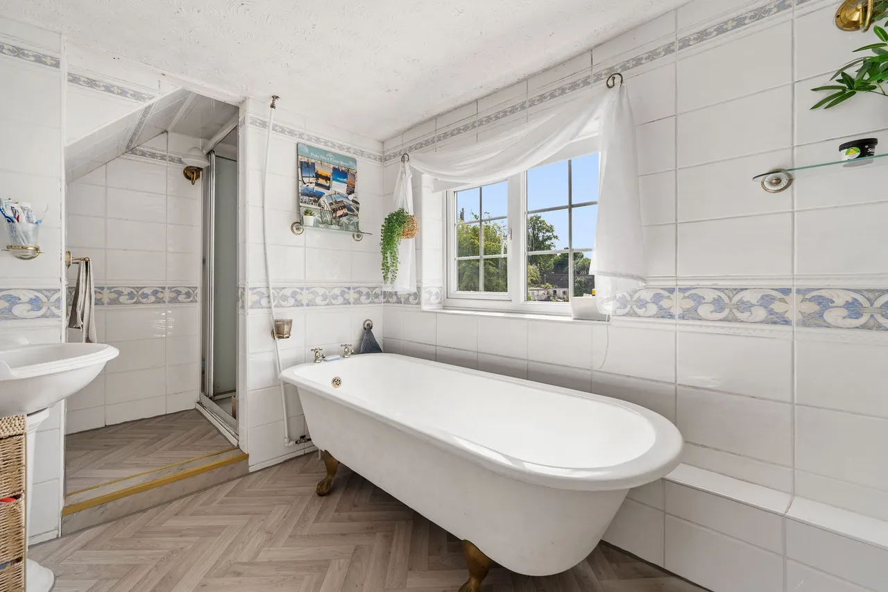 The Wharf, Preston Brook, Runcorn, Runcorn, WA7 3AH, photo 32
