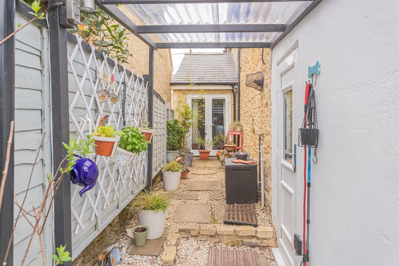 Northfield Road, Tetbury, photo 21