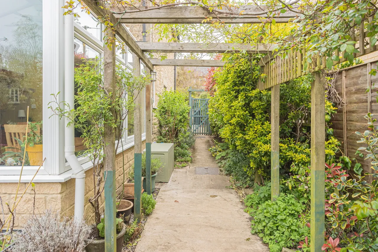 Northfield Road, Tetbury, photo 41