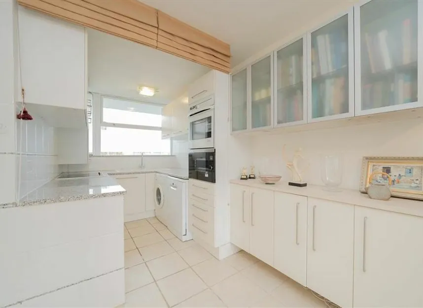 Churchill Gardens, Westminster, SW1V, photo 2