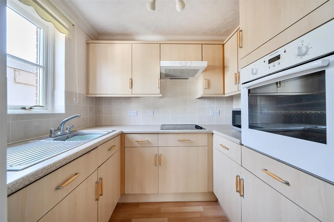 East Street, Faversham, ME13, photo 6