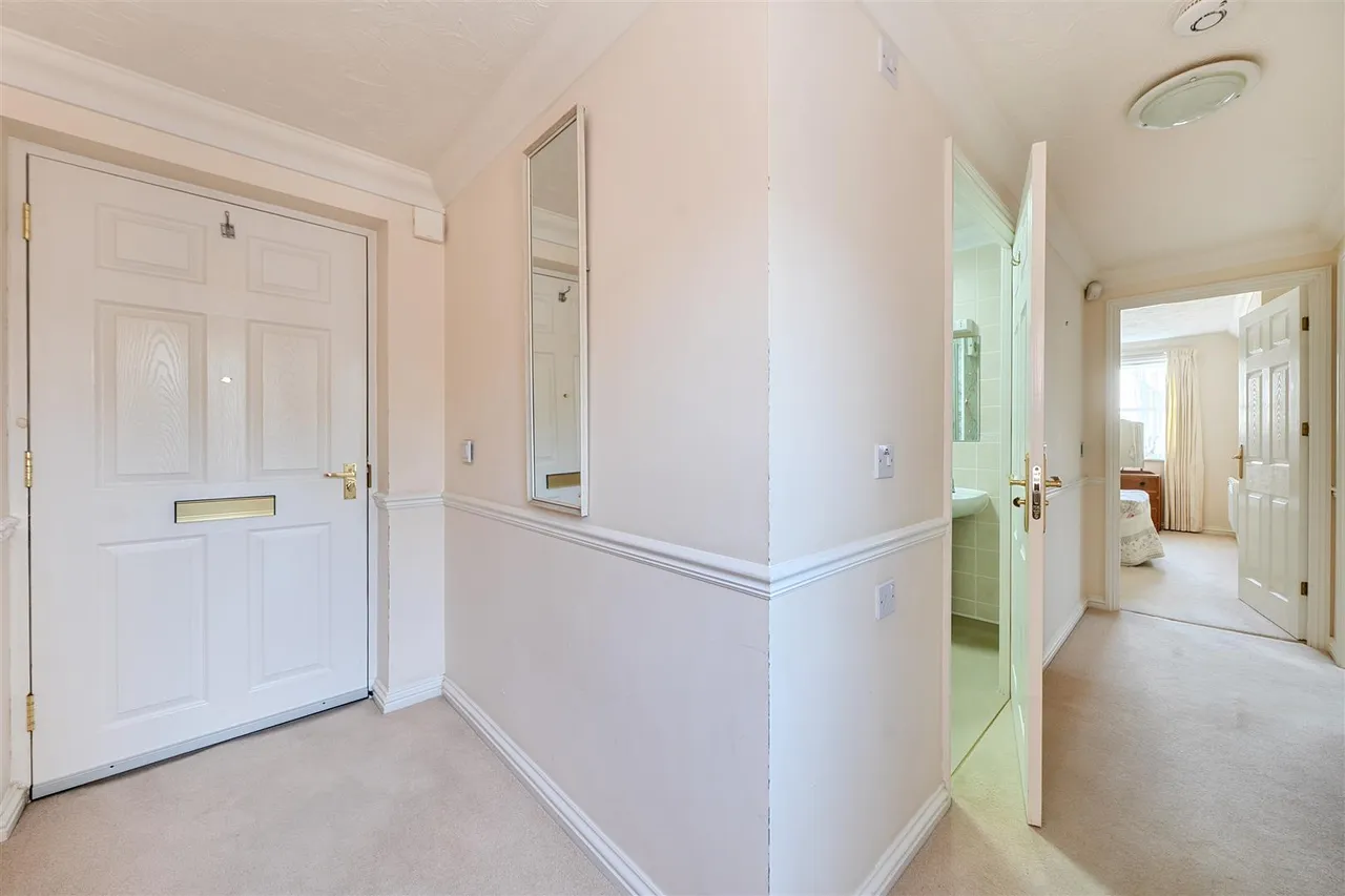 East Street, Faversham, ME13, photo 10