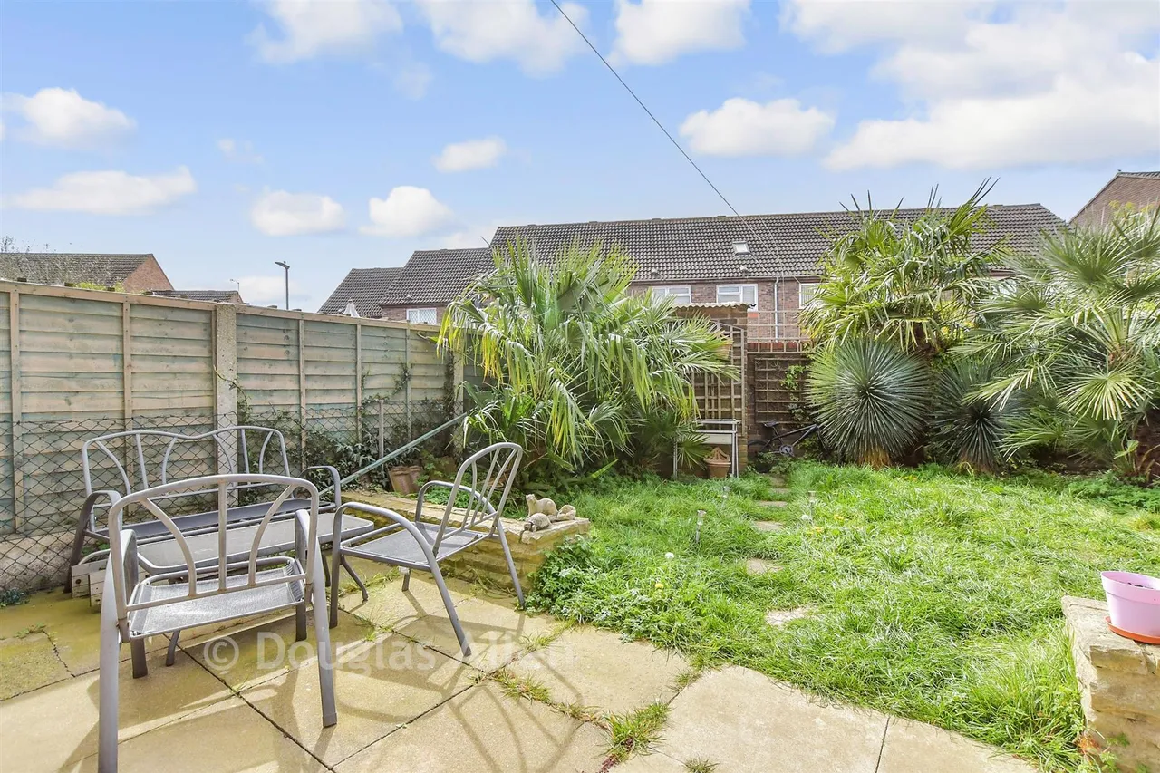 Nash Road, Chadwell Heath, RM6, photo 9