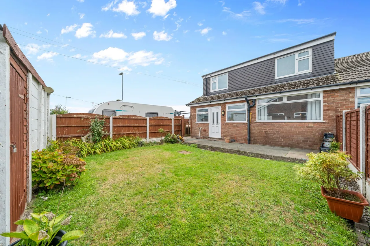 Bispham Drive, Ashton-In-Makerfield, Wigan, Wigan, WN4 9RX, photo 24