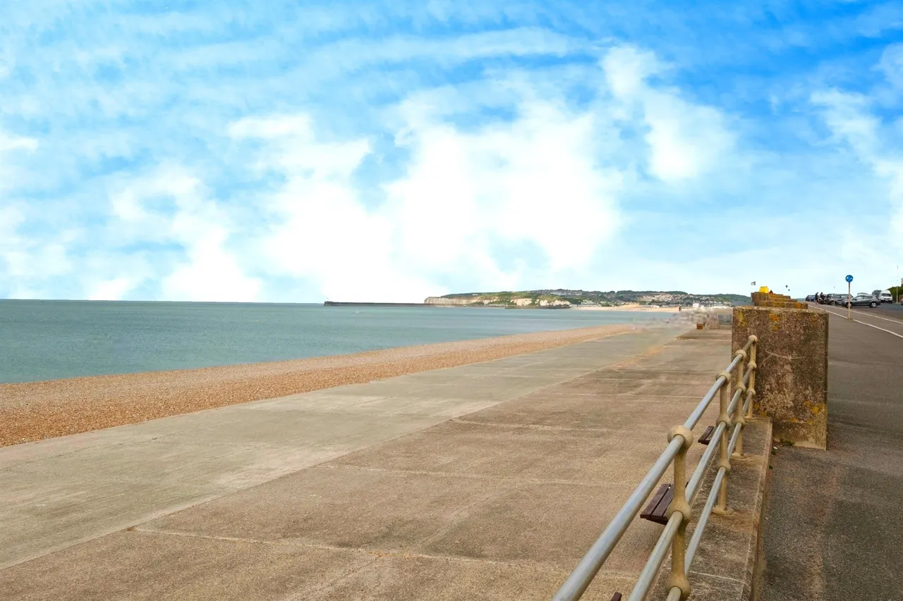 Marine Parade, Seaford, BN25, photo 10