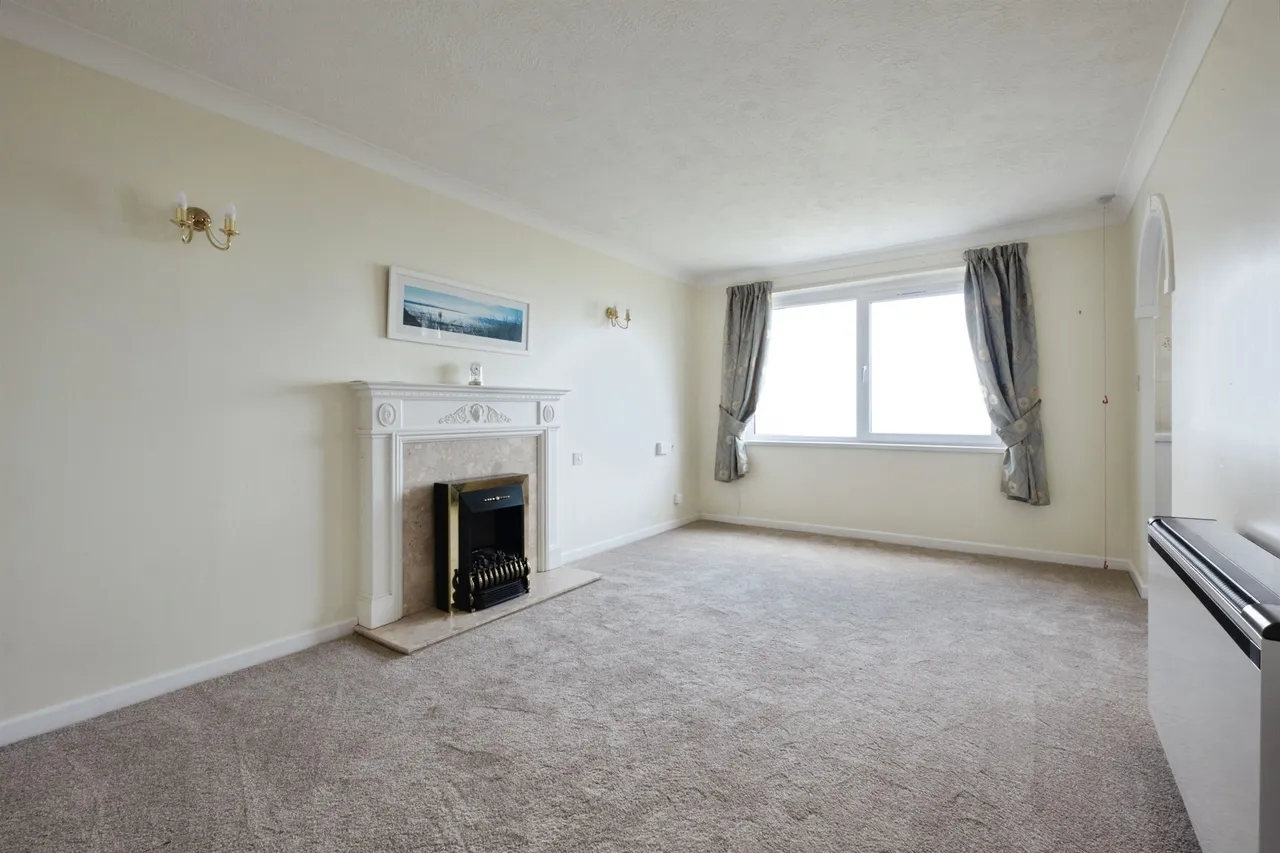 Marine Parade, Seaford, BN25, photo 2