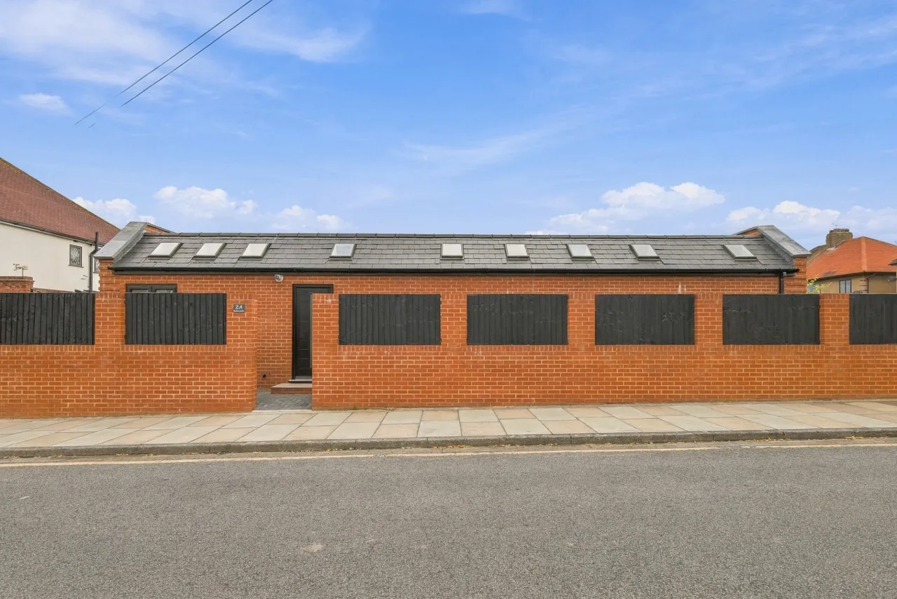 Parkland Avenue, Marshalls Park, RM1, photo 32