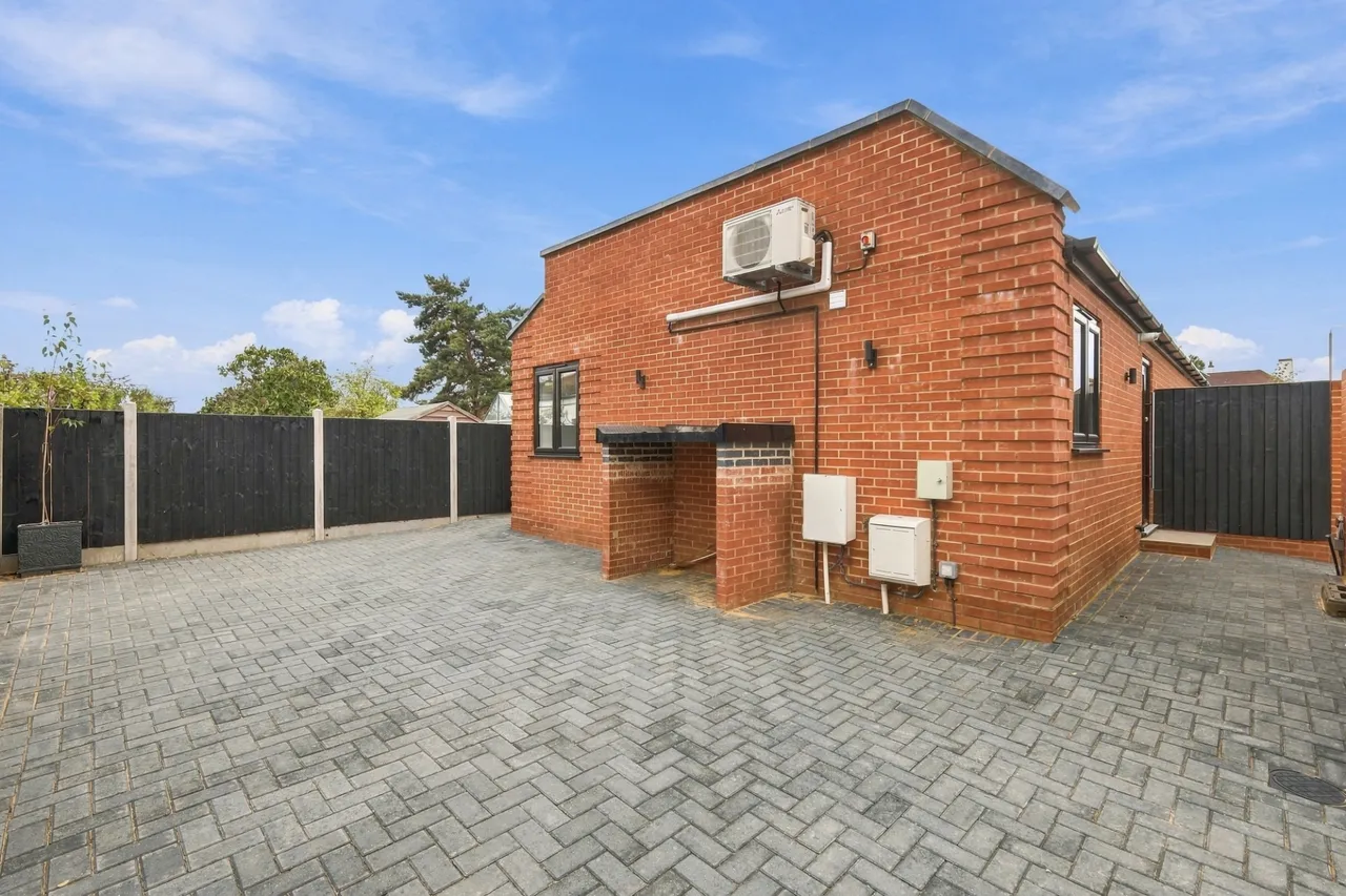 Parkland Avenue, Marshalls Park, RM1, photo 30