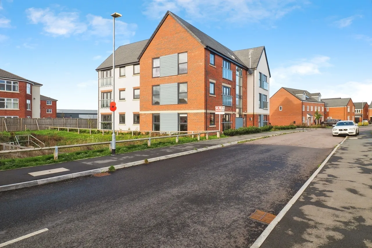 Smew Road, NOTTINGHAM, Nottinghamshire, NG14, photo 17