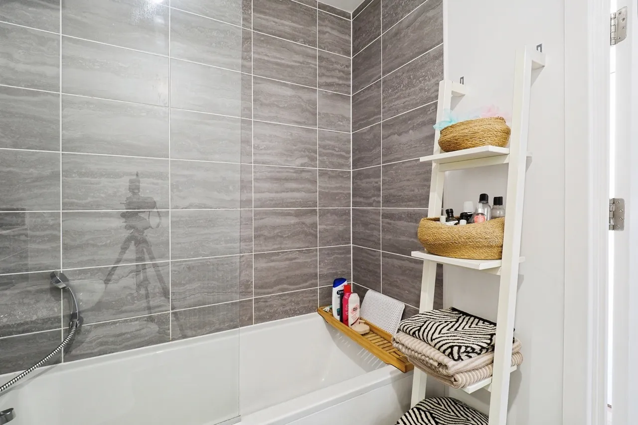 Smew Road, NOTTINGHAM, Nottinghamshire, NG14, photo 15