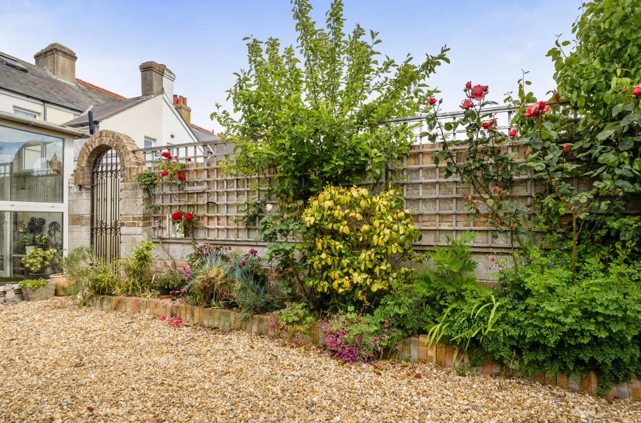 North Road, Selsey, PO20, photo 19