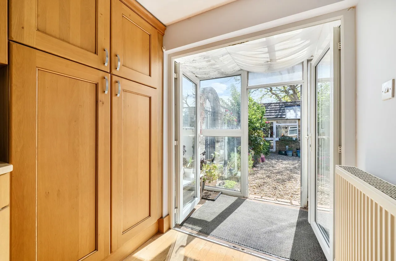 North Road, Selsey, PO20, photo 10