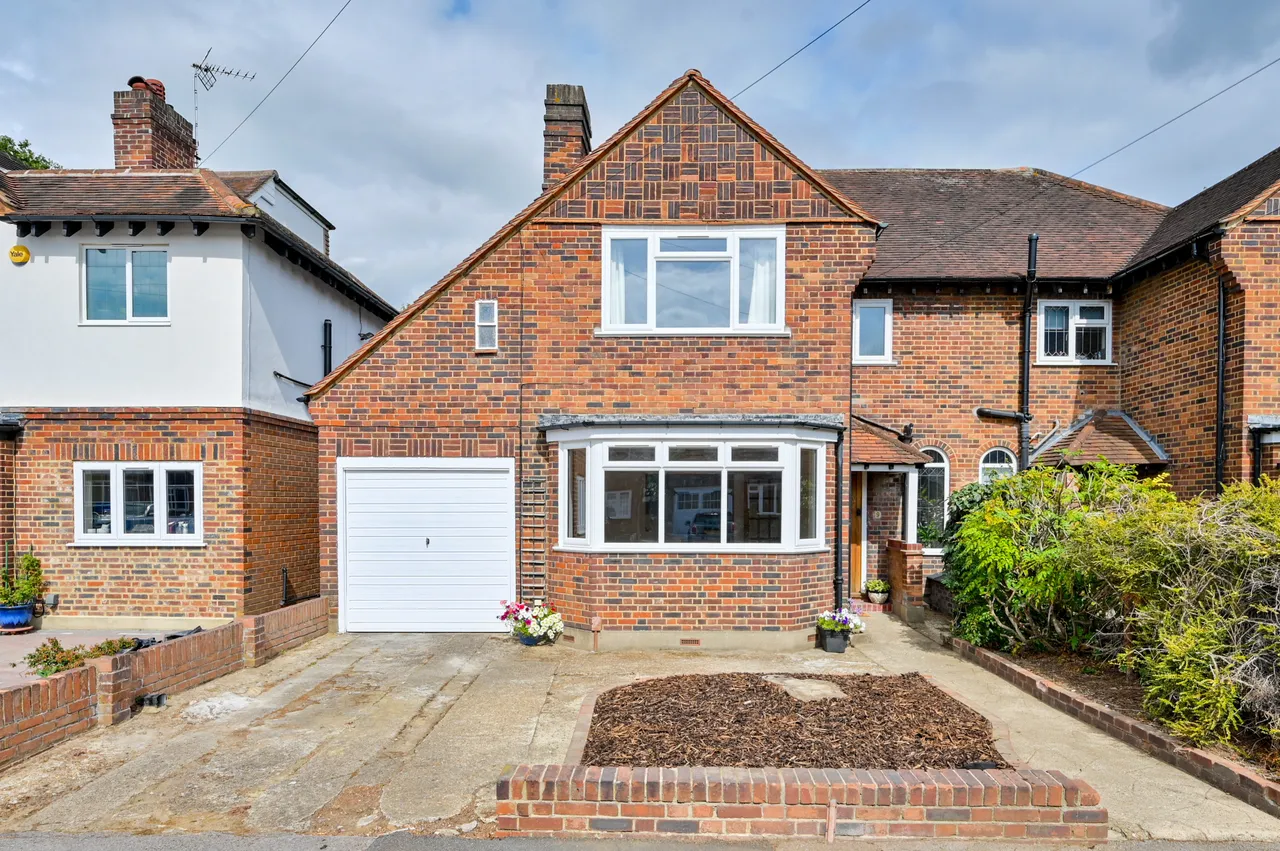 3 bed house for sale — 19 Overdale Avenue, New Malden