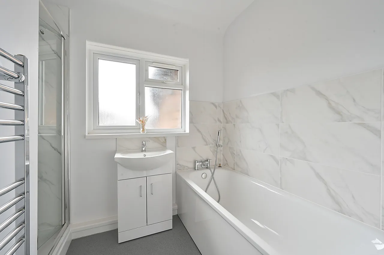 19 Overdale Avenue, New Malden, photo 10