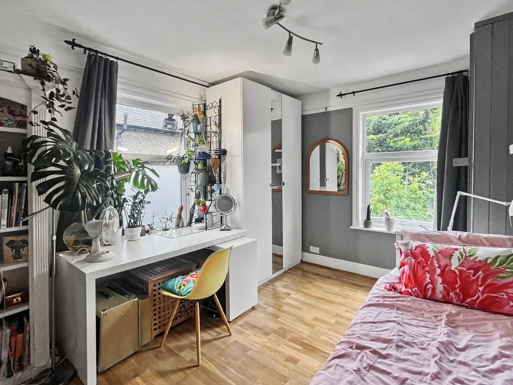 West Wycombe Road, High Wycombe HP12 4AB, photo 7
