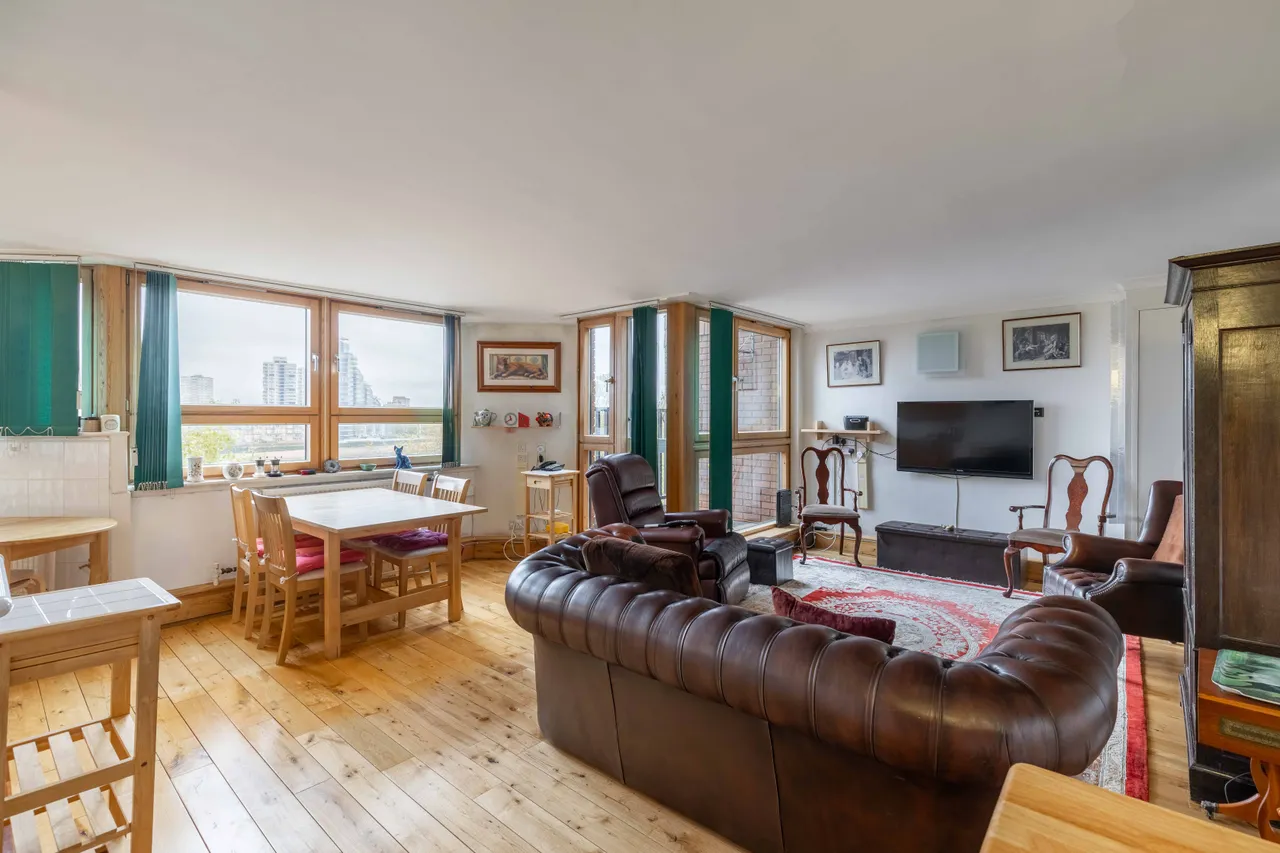 Upper Blantyre Walk, London, SW10, photo 2