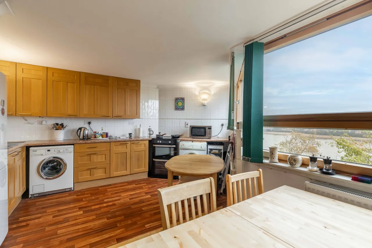 Upper Blantyre Walk, London, SW10, photo 6