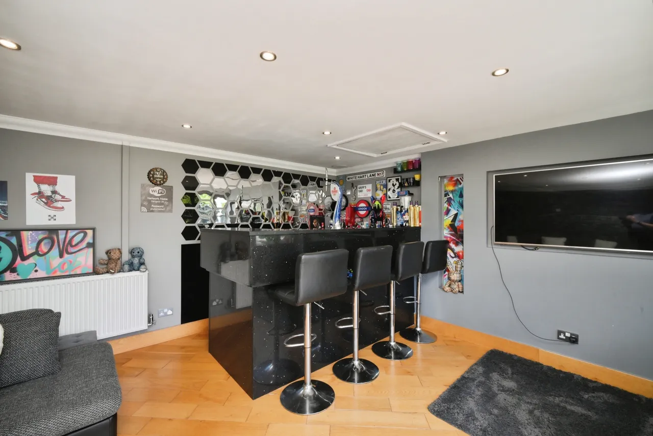 Bumbles Green Lane, Waltham Abbey, EN9, photo 27