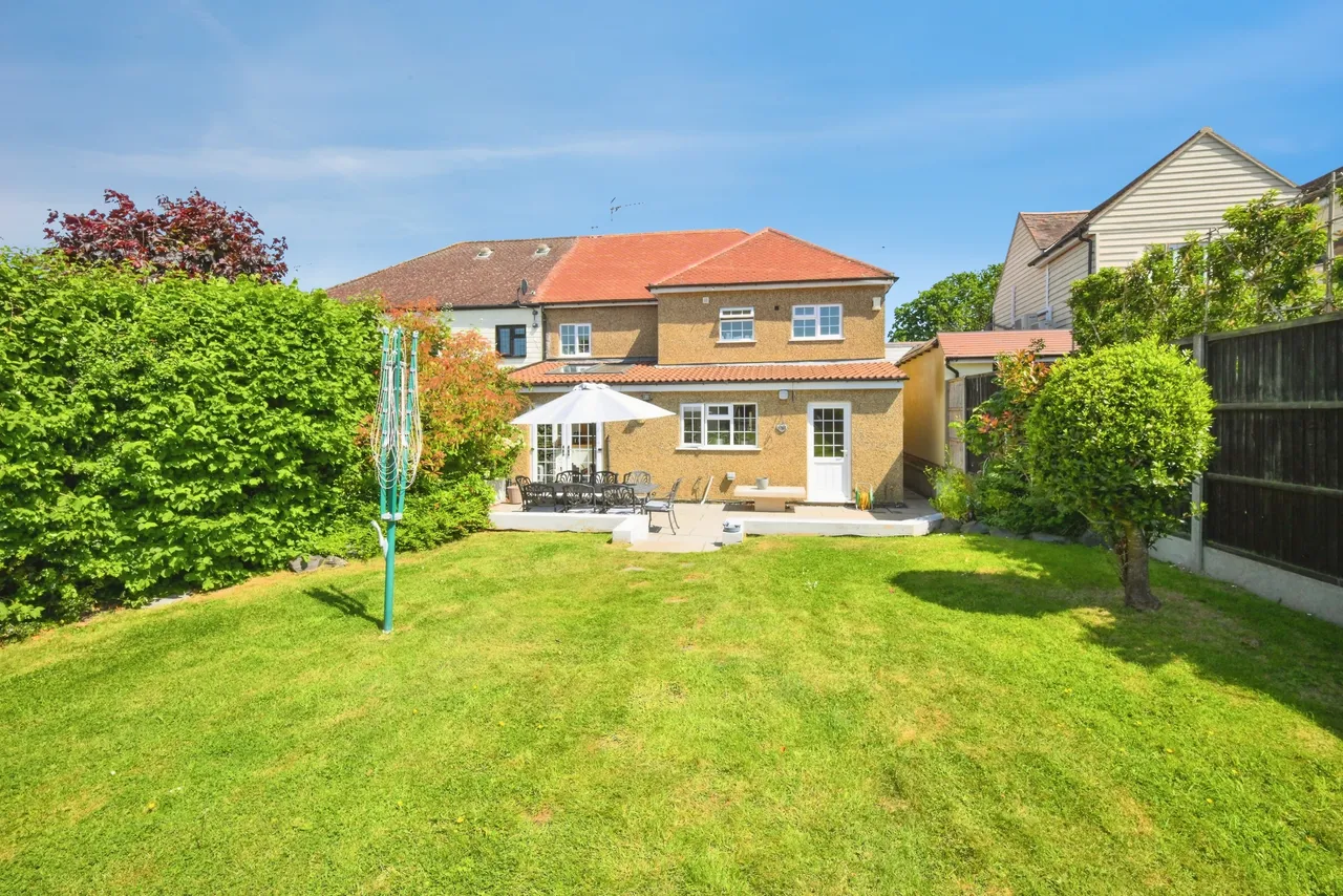 Bumbles Green Lane, Waltham Abbey, EN9, photo 25