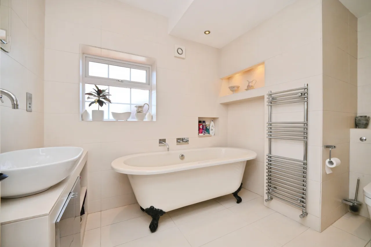 Bumbles Green Lane, Waltham Abbey, EN9, photo 24