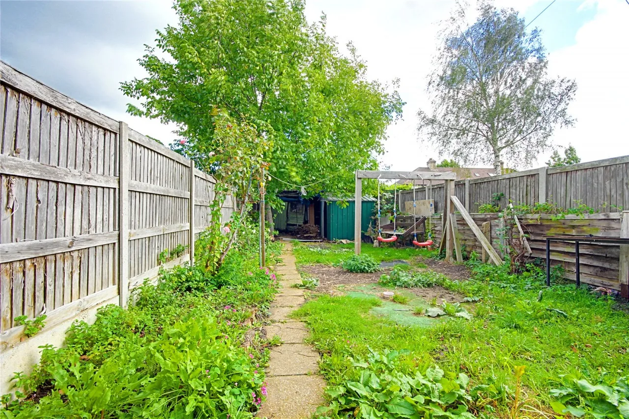 3 bed house to rent, Chester Gardens, Enfield