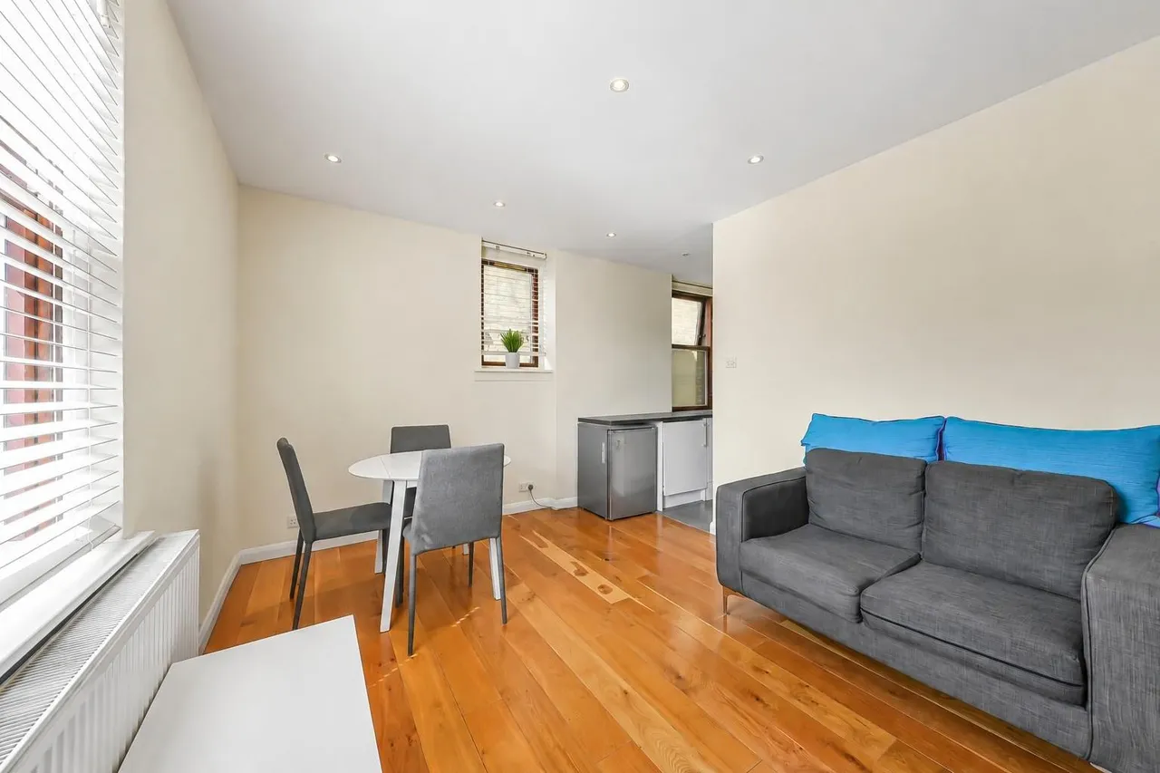 Garnett Road, Belsize Park, NW3, photo 3