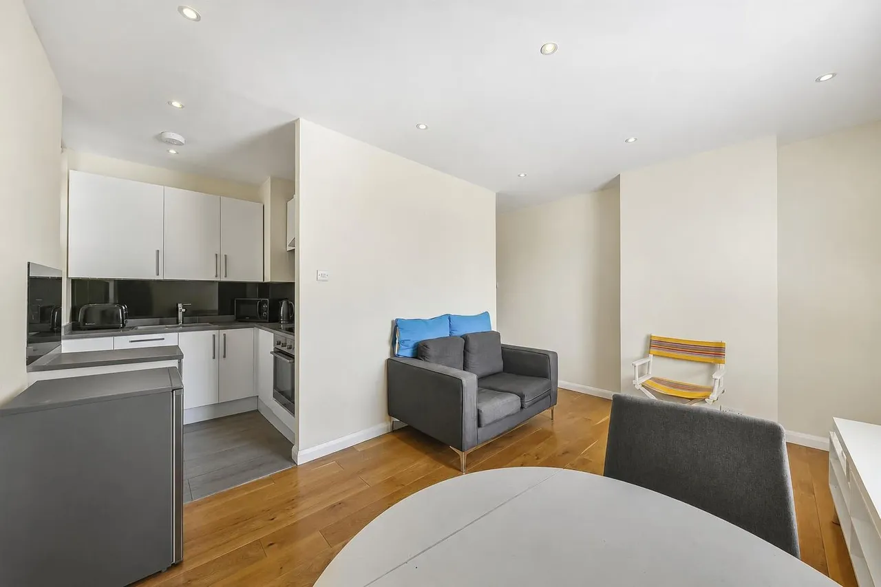 Garnett Road, Belsize Park, NW3, photo 9