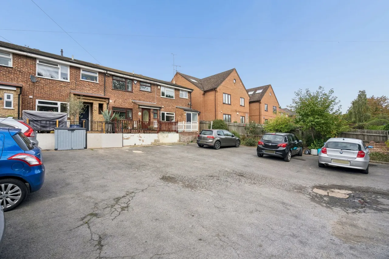 London Road, High Wycombe, HP11, photo 15