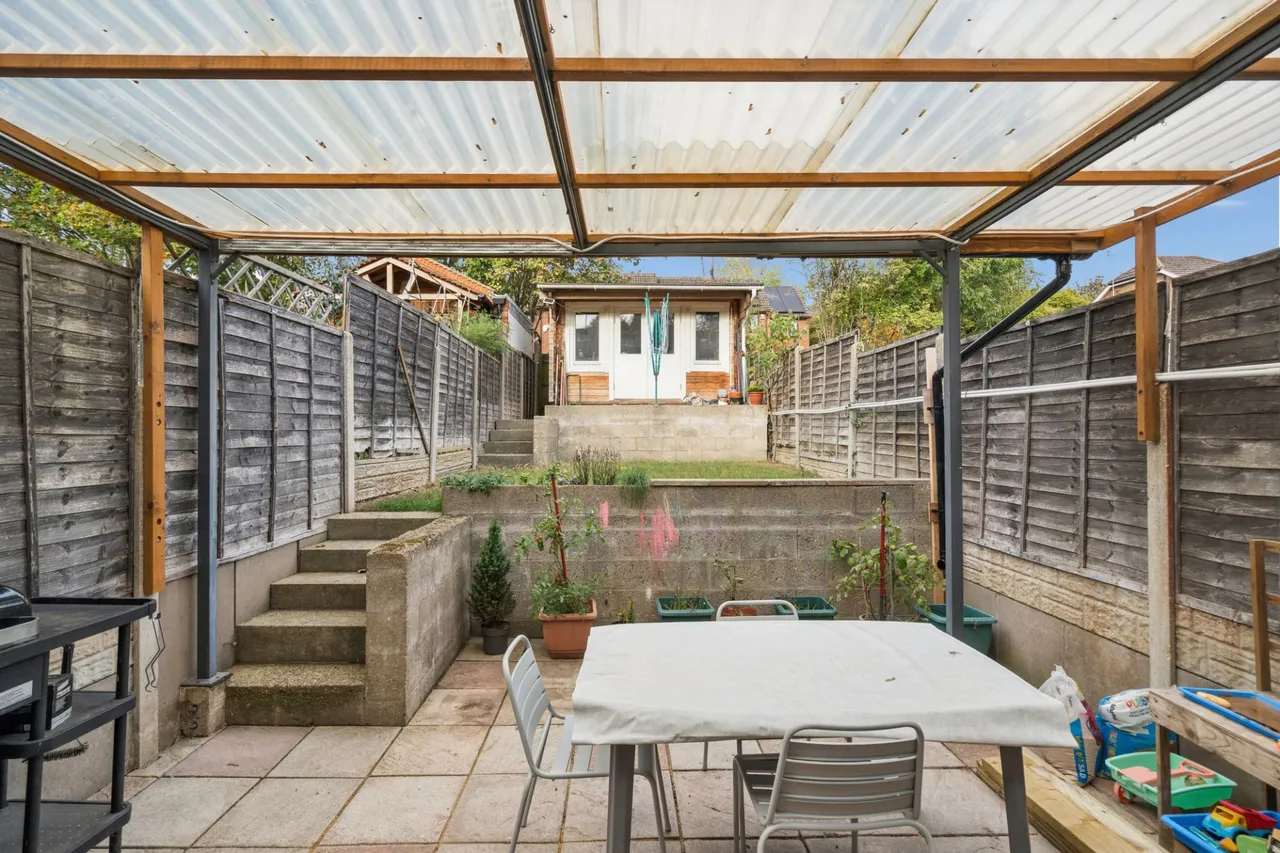 London Road, High Wycombe, HP11, photo 13