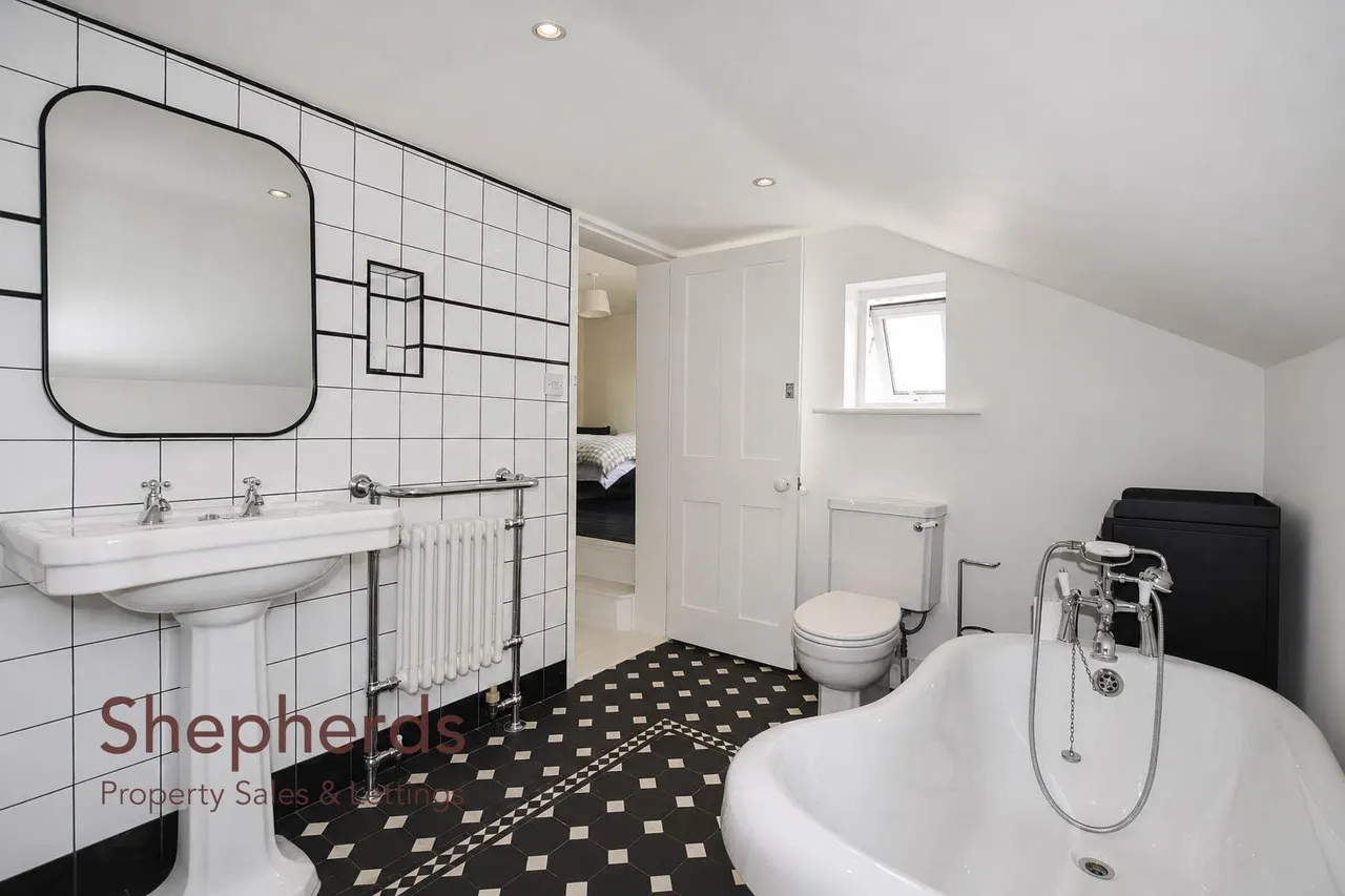 Churchfield Path, Cheshunt, EN8, photo 30