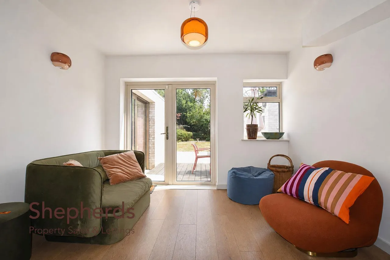 Churchfield Path, Cheshunt, EN8, photo 10