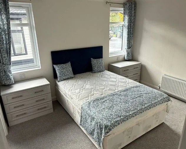 Stately Albion Lodge, Riverdane Holiday Park, photo 8