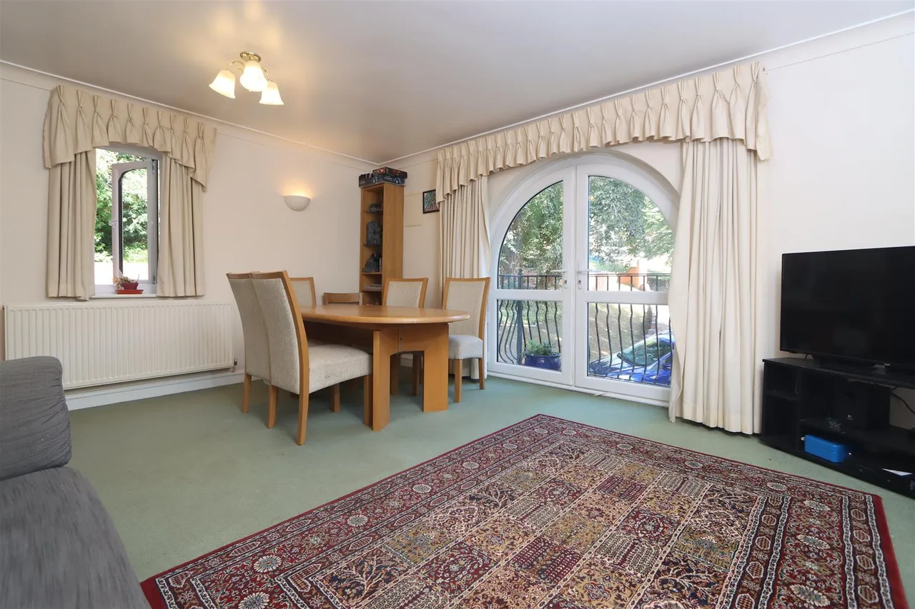 Oldnall Road, Kidderminster, photo 4