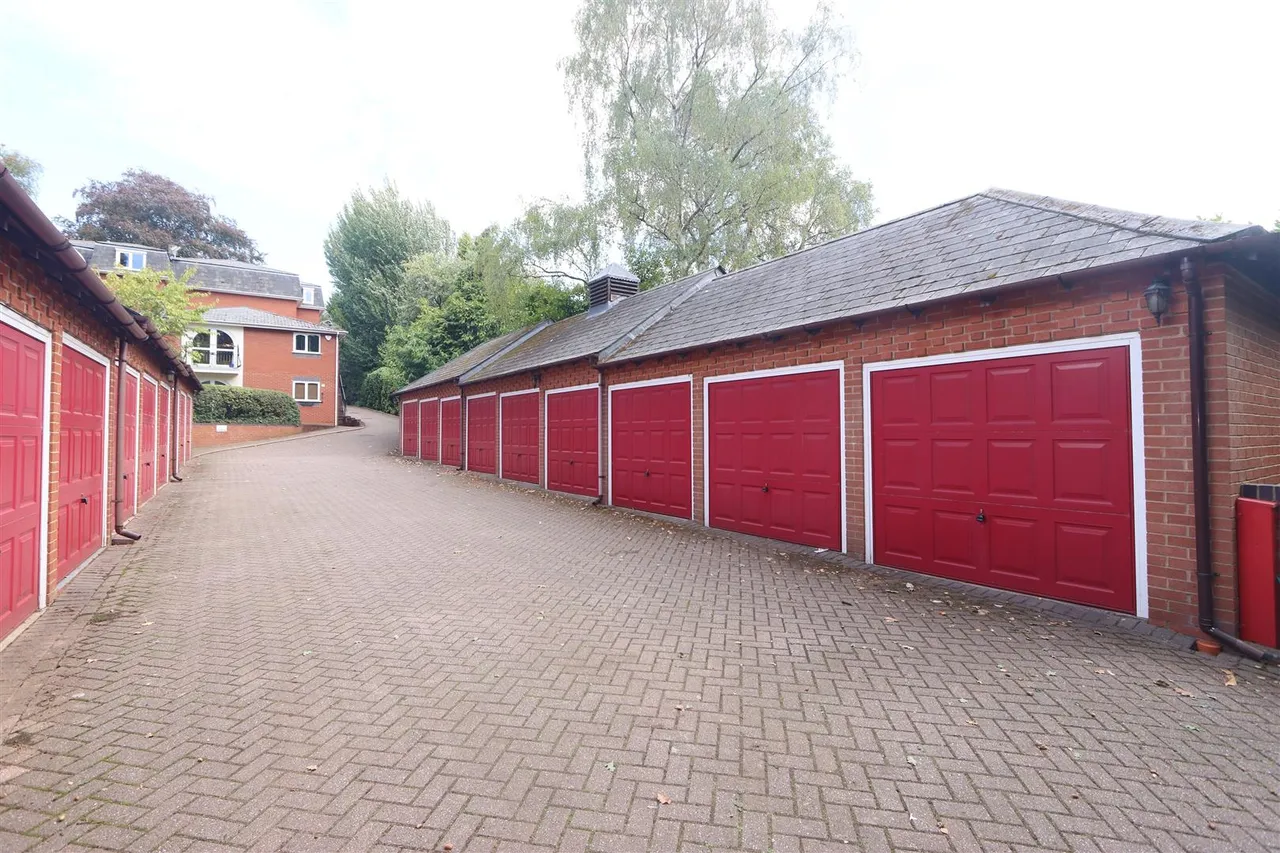 Oldnall Road, Kidderminster, photo 14