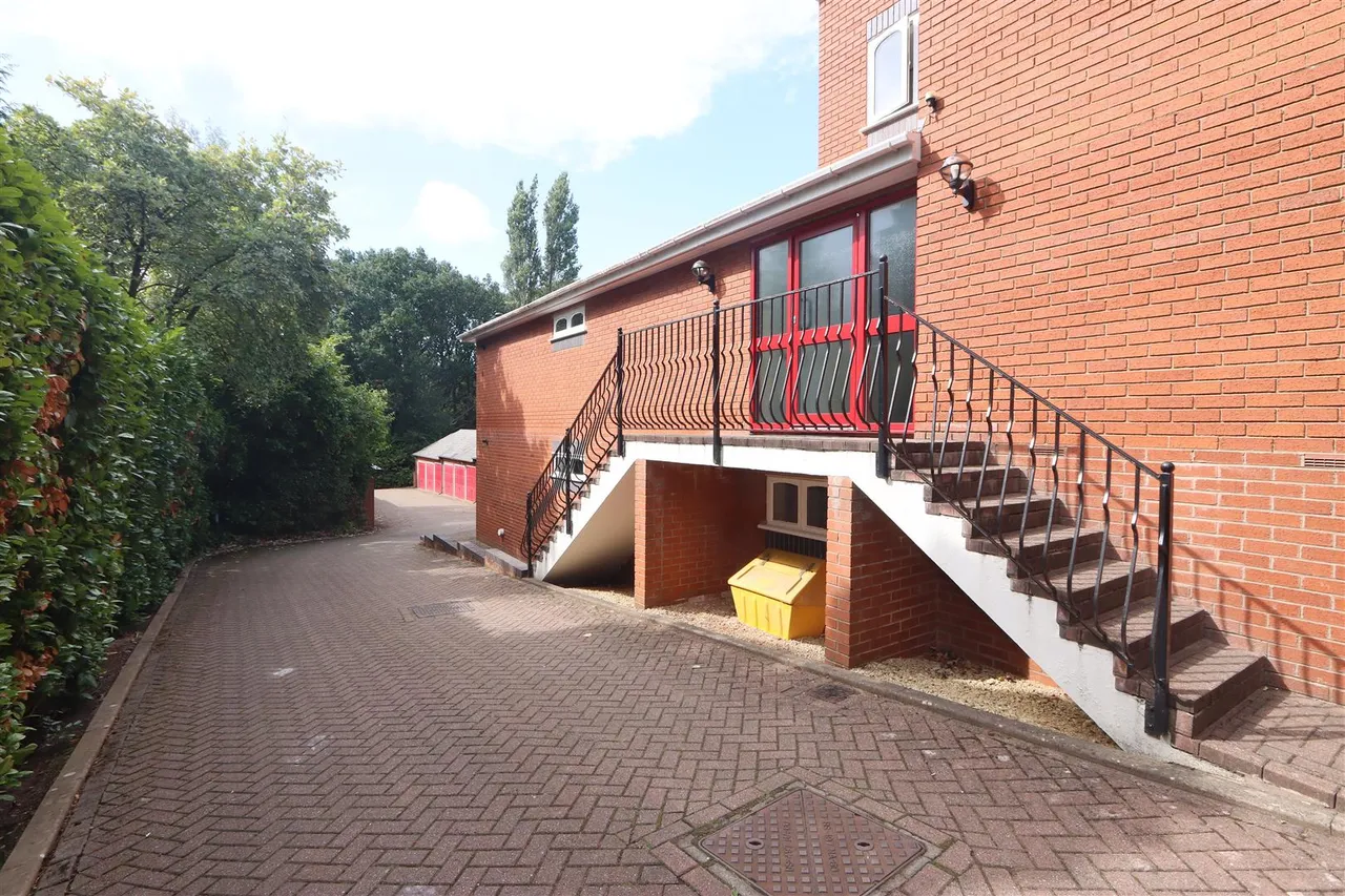 Oldnall Road, Kidderminster, photo 13
