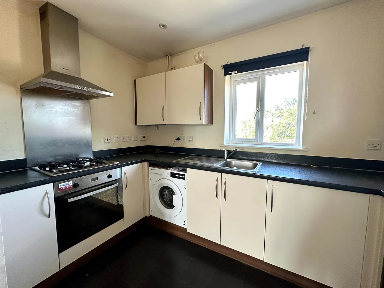 Merton Way, Bescot, WS2, photo 8