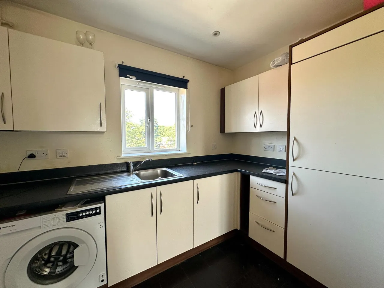 Merton Way, Bescot, WS2, photo 9
