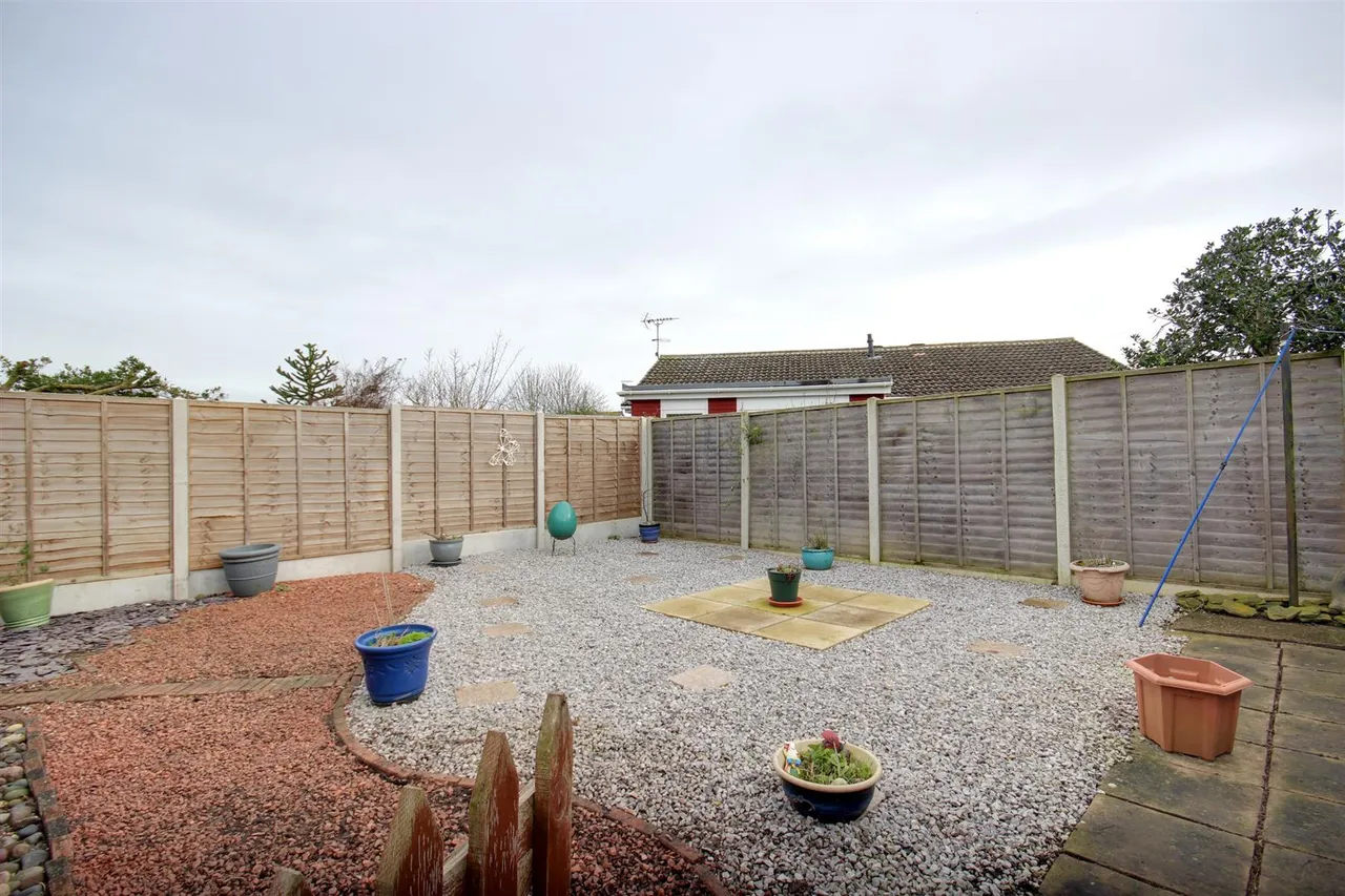 Miles Lane, Leconfield, Beverley, photo 11
