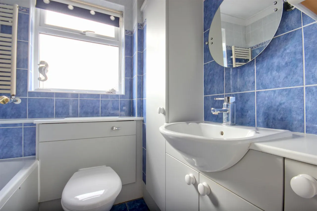 Miles Lane, Leconfield, Beverley, photo 12
